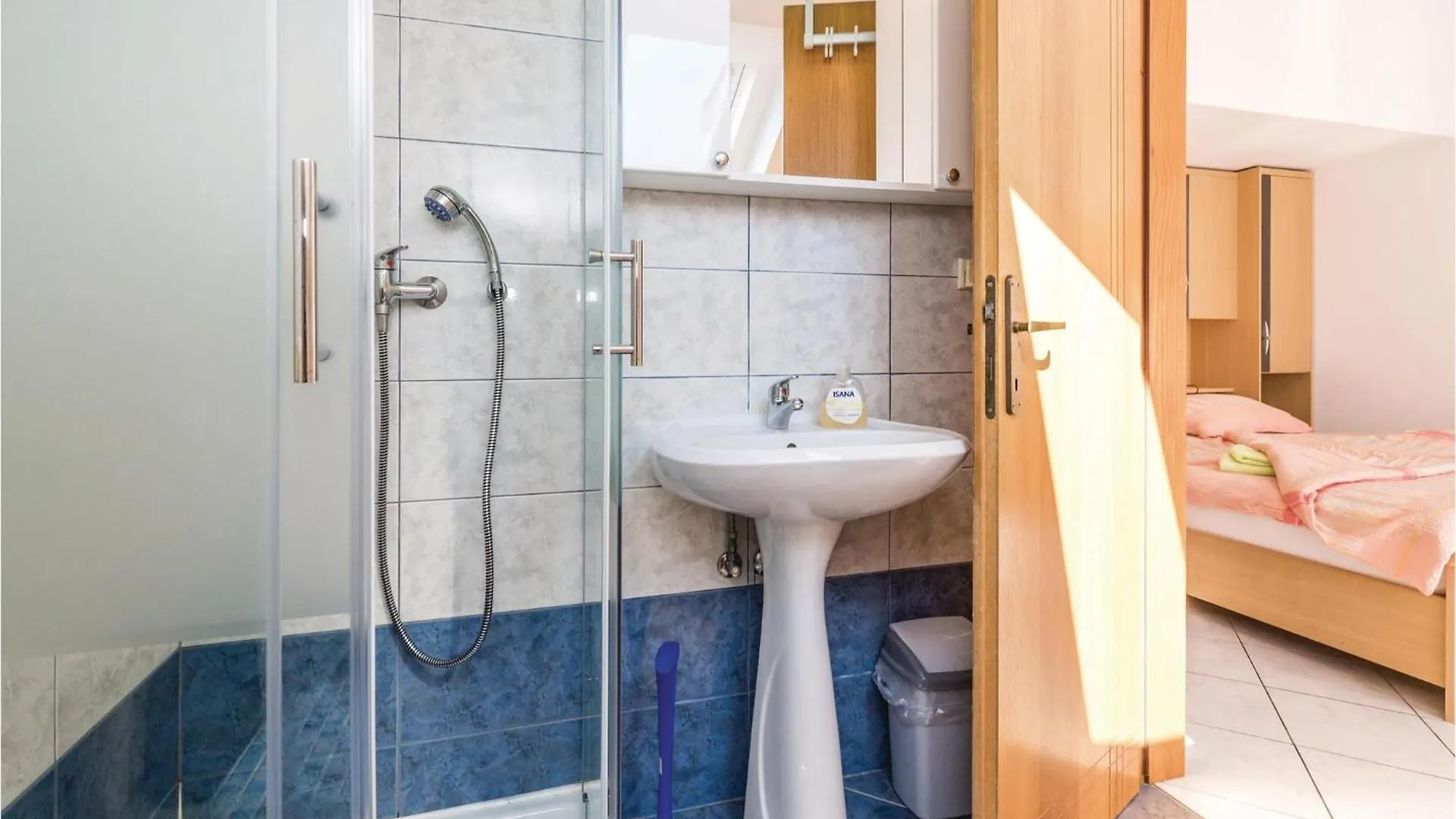 Awesome Apartment In Rab With Kitchen Supetarska Draga